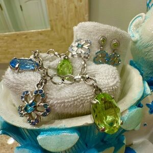 listing-status-banner